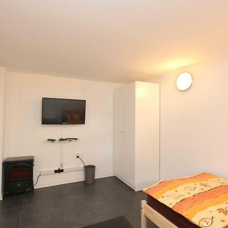 Privat-Souterrain-Apartment Ανόβερο Εξωτερικό φωτογραφία